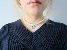 Load image into Gallery viewer, Fleur Pearl Necklace